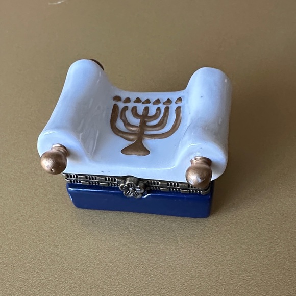 Unknown Other - Vintage Menorah Trinket Box